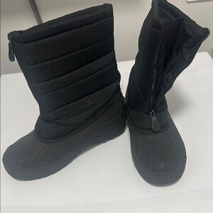 Black Quilted Mid-Calf Boots with Rubber Sole